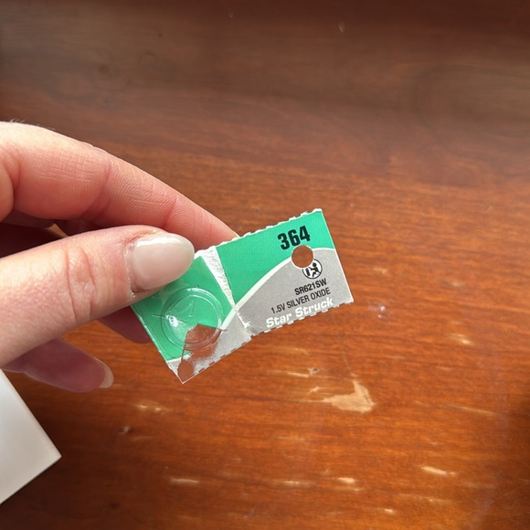 Daniel Wellington - Classic Petite Leather Strap - Picture 10 of 11